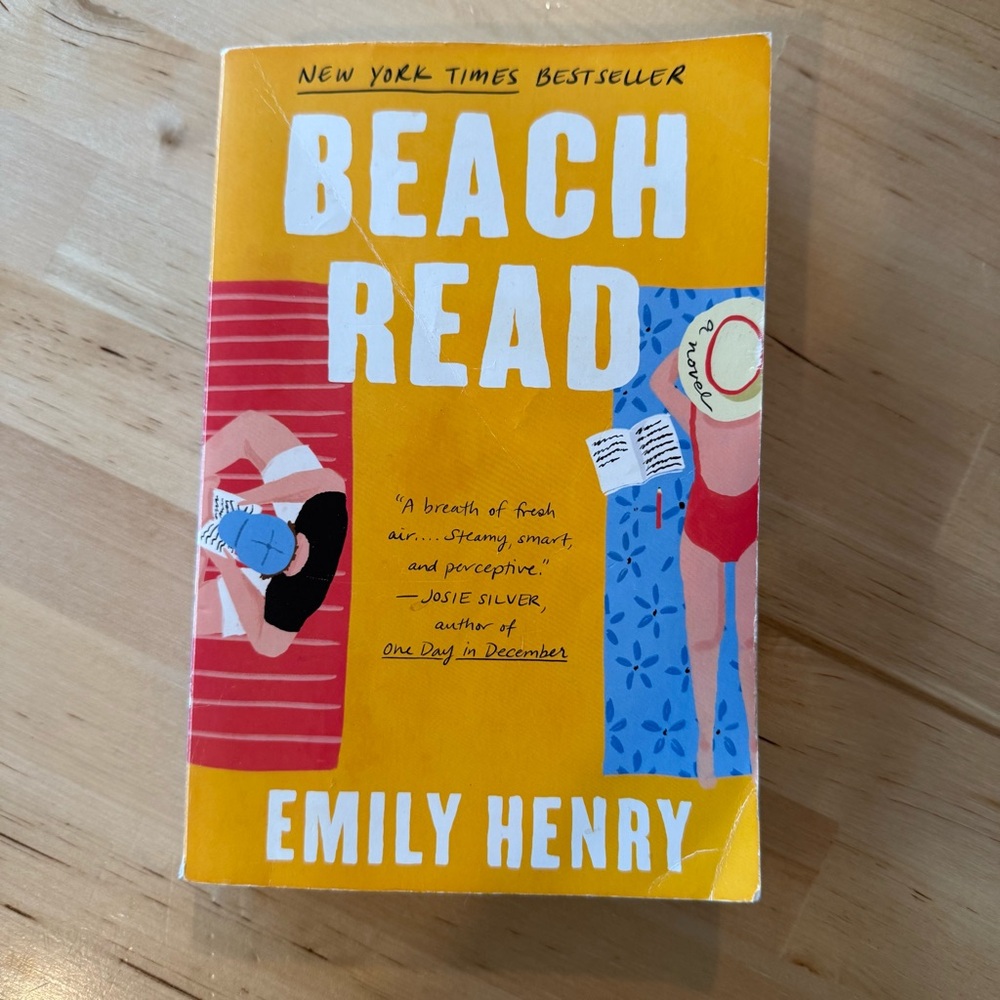 📚BUY 2 GET 1 FREE Beach Read by Emily Henry